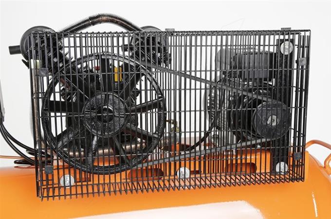 LEX LXC100-2 OLEJOVÝ KOMPRESOR 100L 2 pístový 2,8kW 230V + olej