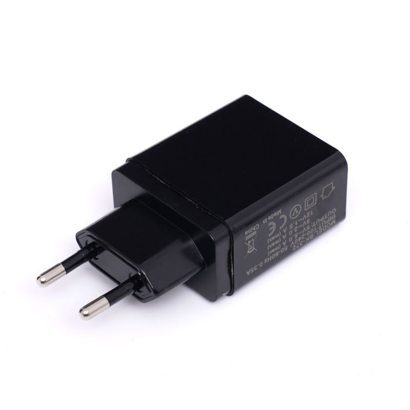Kraft&Dele KD1237 Síťová nabíječka QUICK CHARGE 3xUSB 3.1A adaptér