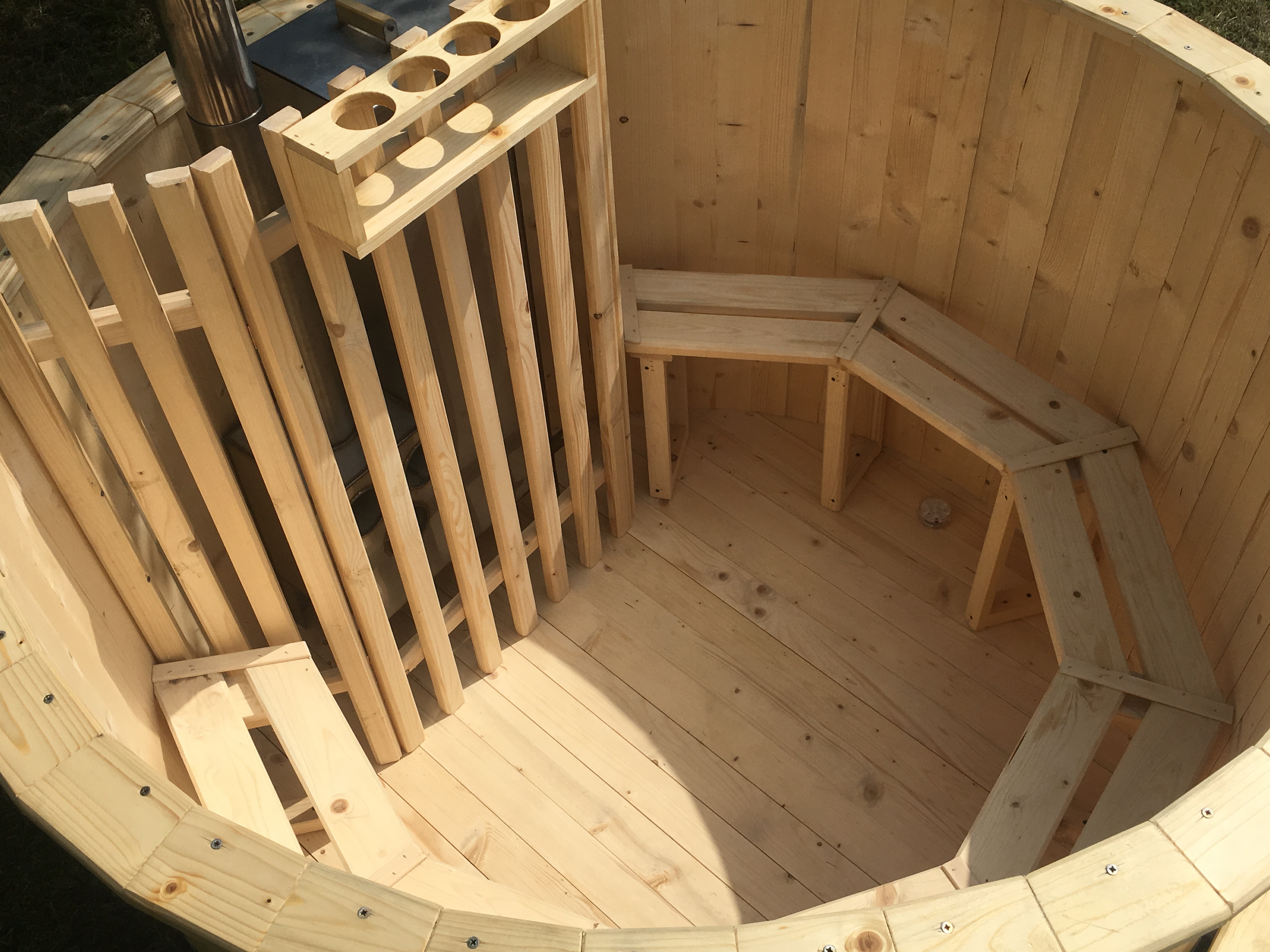 BK180 Dřevěná koupací káď horký sud hot tub včetně příslušenství 180cm