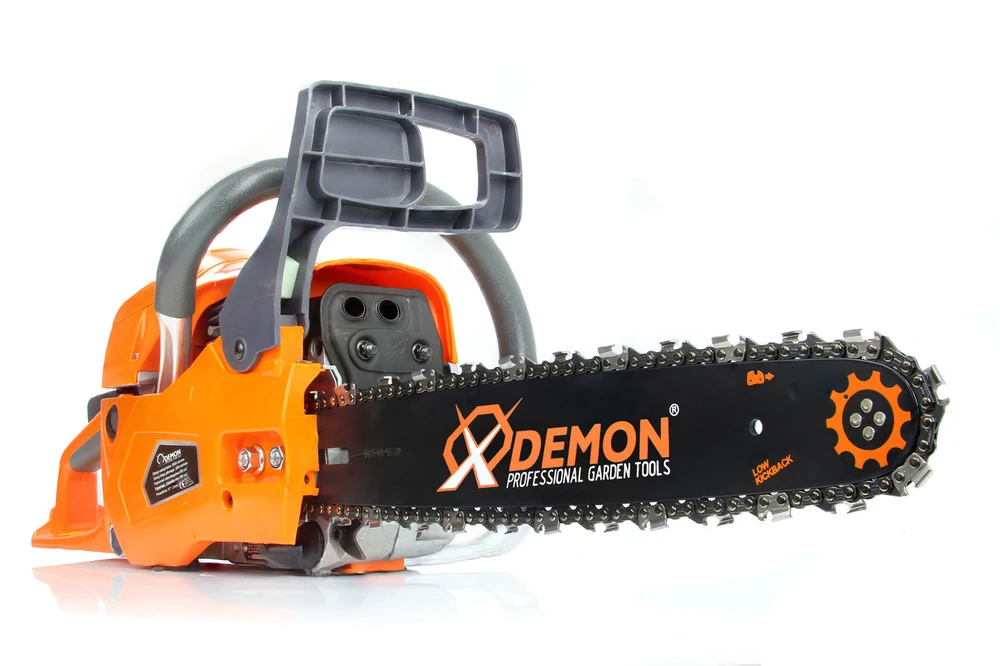 MAR-POL M831322 MOTOROVÁ PILA DEMON CS-65T řetězová benzínová 2,5kW +olej sada