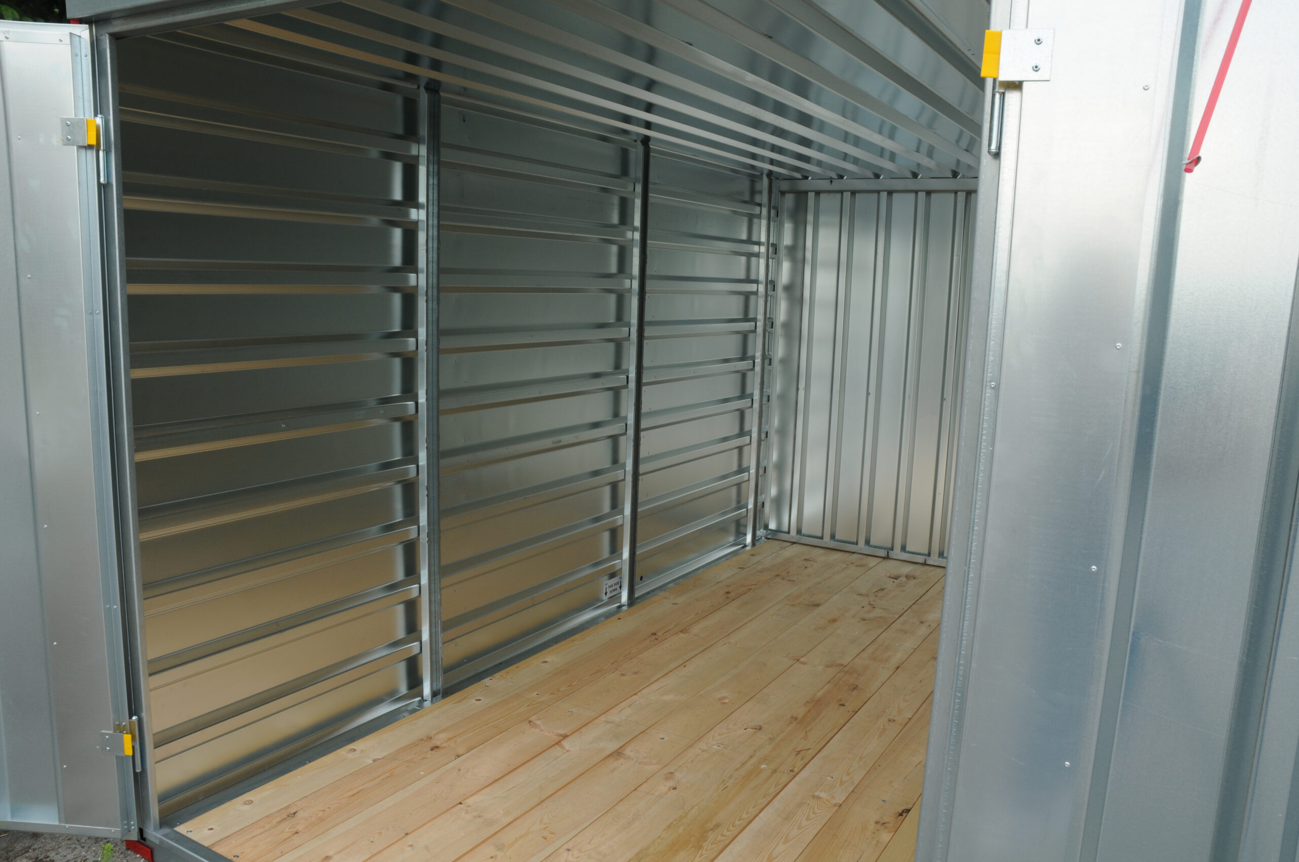 Kovobel Skladovací skladový kontejner 500x220cm sklad s dřevěnou podlahou