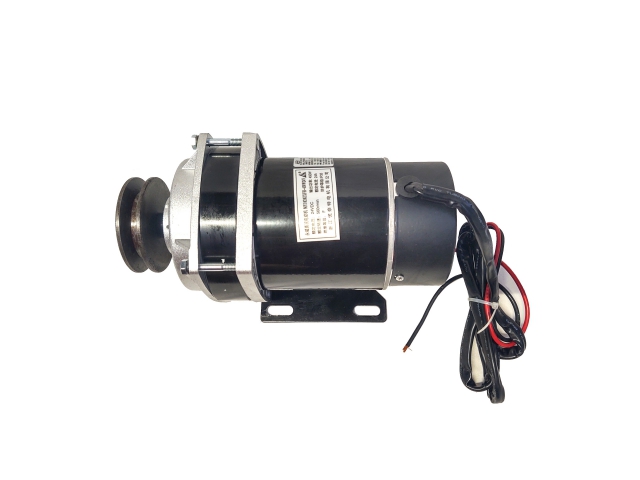MAGMA 1020zxf Elektromotor 24V DC 450W s převodovkou a ventilátorem