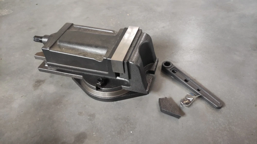 B005 Magma  Q12 Otočný strojní svěrák 160mm