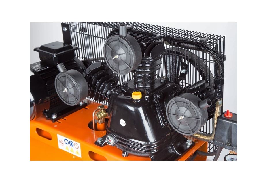 MAX LXC200-3 KOMPRESOR OLEJOVÝ 200L 3 pístový 3,8kW 400V
