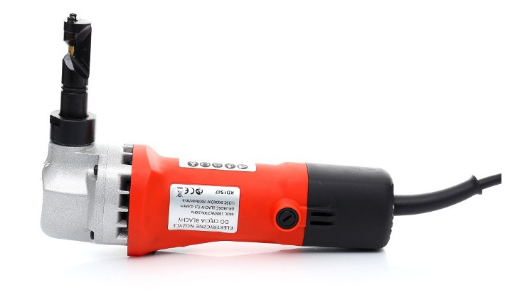 KRAFT&DELE KD1547 1800W NŮŽKY NA PLECH Elektrické stříhací 230V prostřihovač