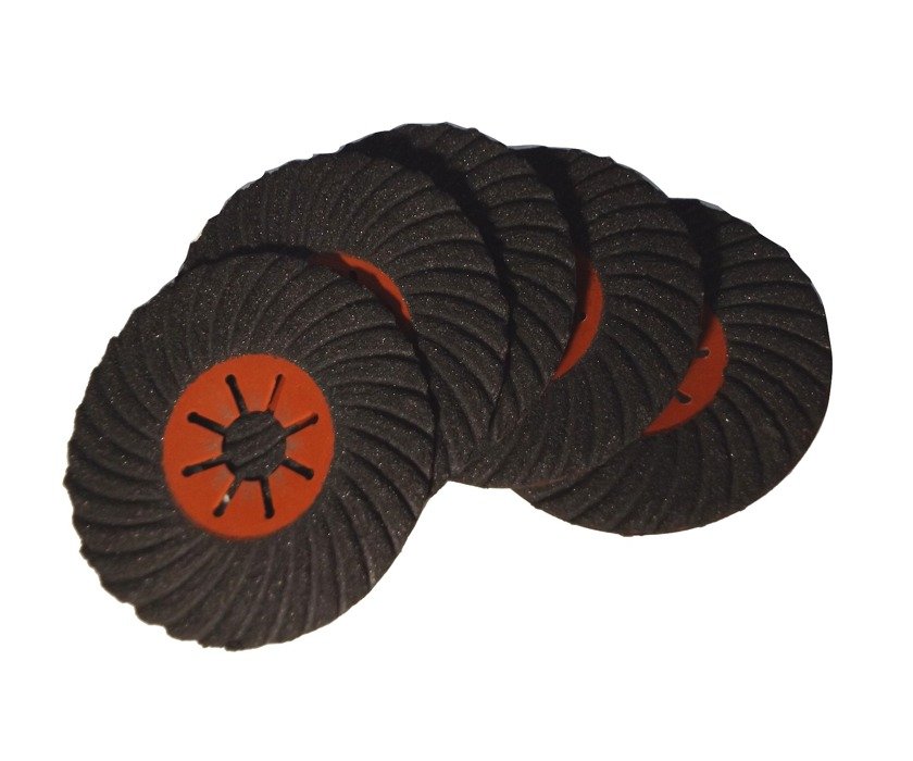 MAGMA P100 Brusný lamelový kotouč 125mm na broušení leštění dřeva kovu