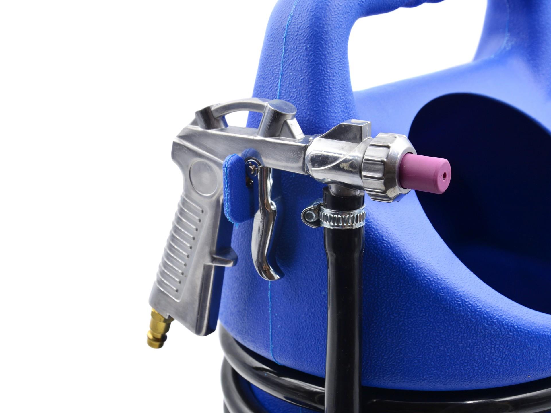 GEKO G02270 Pneumatická pískovačka 10L přenosná sifonová