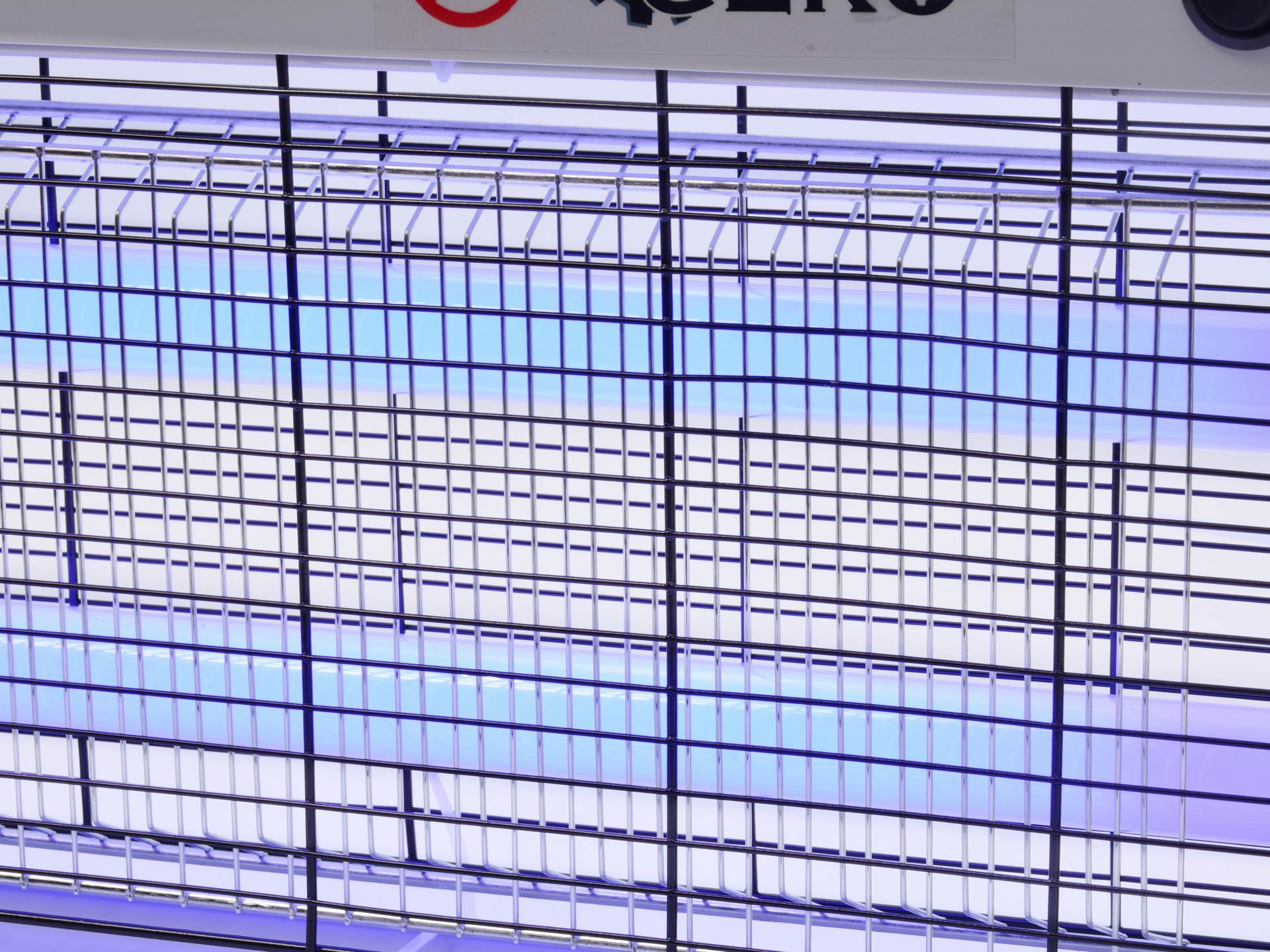 GEKO G80490 Elektrická lampa proti komárům mouchám lapač hmyzu UV světlo 30W