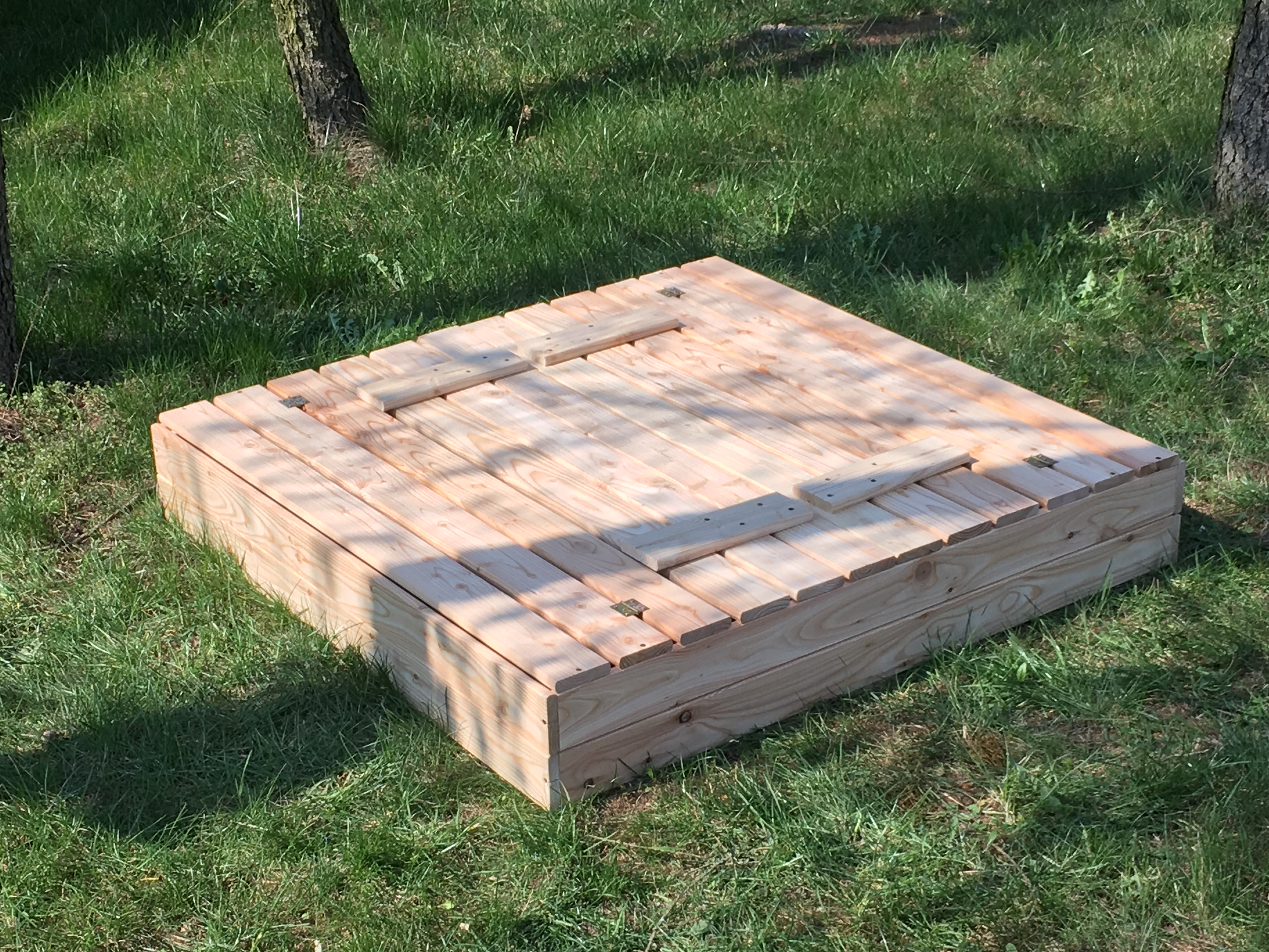 Drěvěné pískoviště s lavičkami 120cm borovice