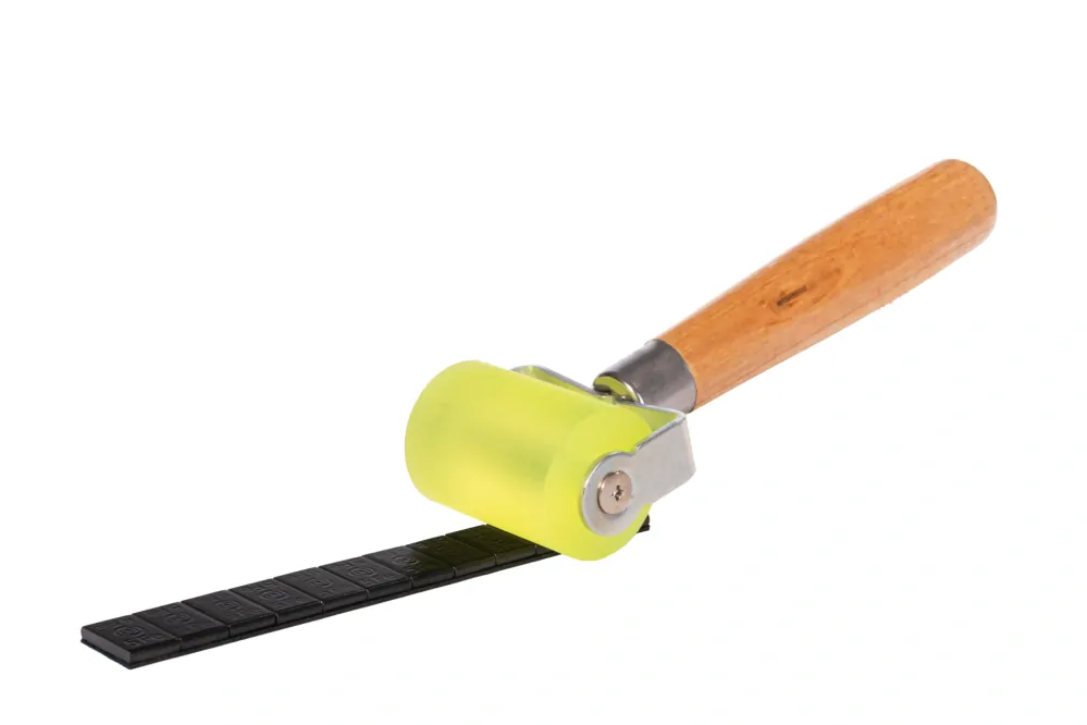 GEKO G02163 Přítlačný válec pro lepená závaží 170x48mm