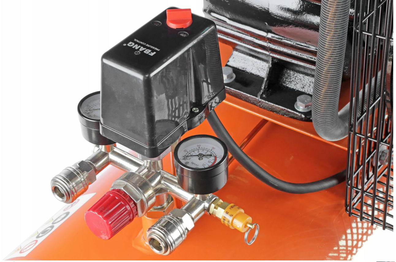 MAX LXC200-2 KOMPRESOR OLEJOVÝ 200L 2 pístový 3,8kW 400V