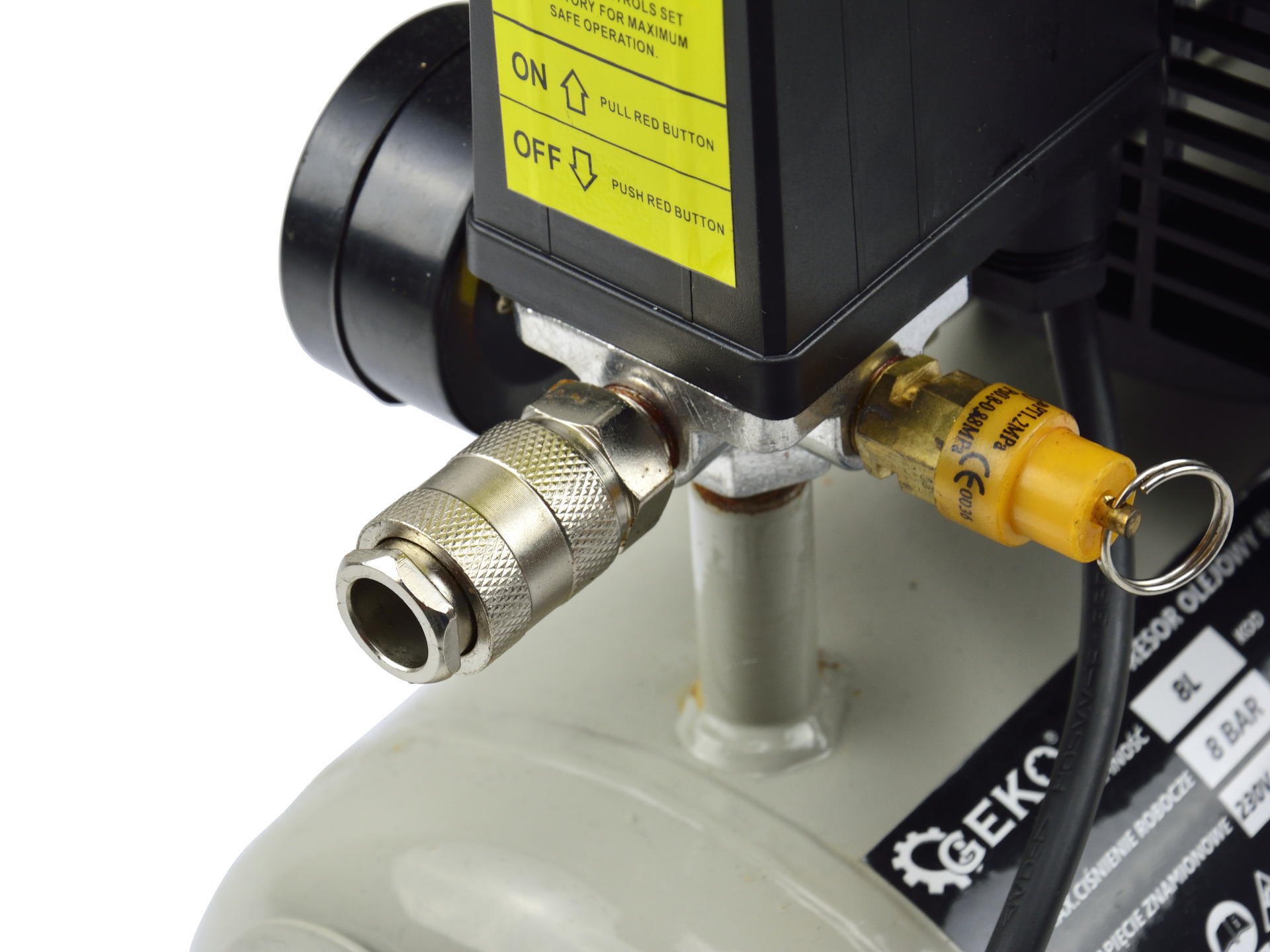 GEKO G80316 Olejový kompresor 8L 750W / 1HP