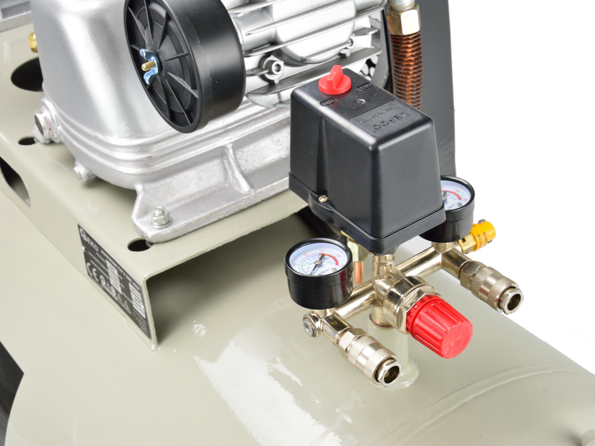 GEKO G80310 Kompresor olejový 200 litrů 2,98kW/4HP 400V 200L