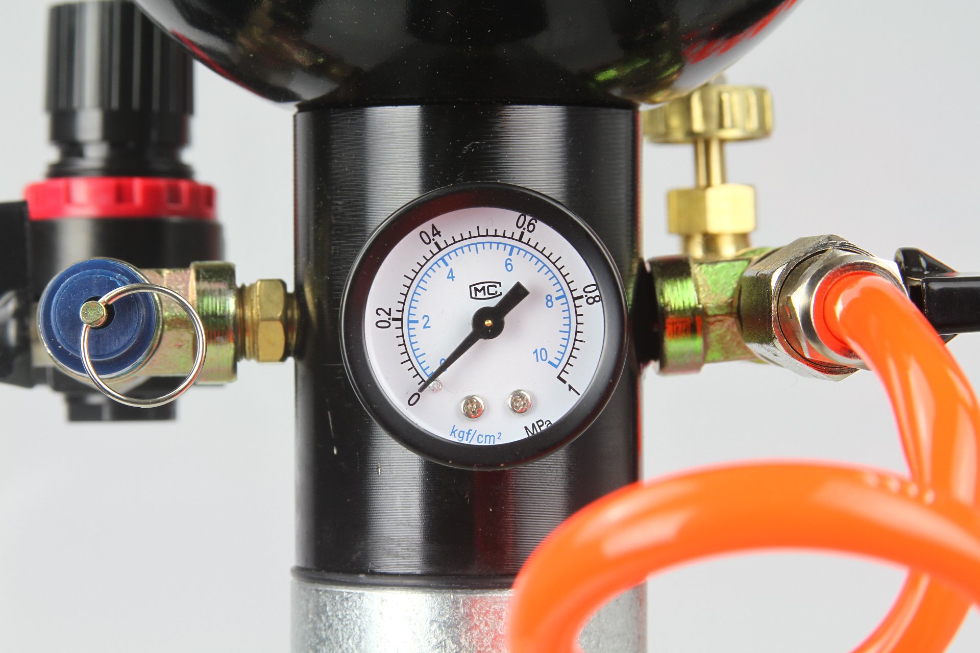 Mar-Pol M80599 Pneumatický generátor napěňovač na aktivní pěnu 50L