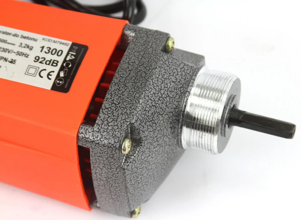 MAR-POL M79492 PONORNÝ VIBRÁTOR NA BETON 1300W vibrační hadice 35mmx2m