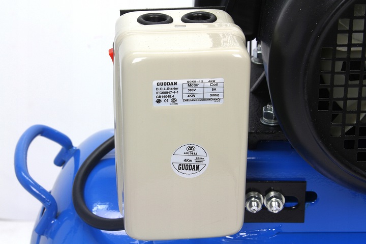 MAR-POL M80682A Olejový kompresor 200L 10bar 4kW  /V-0.6/8/ RIPPER 