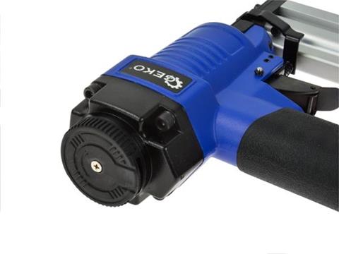 GEKO G03146 Pneumatická sešívačka, sponkovačka, hřebíkovačka 2v1