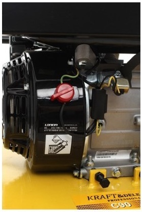 Kraft&Dele KD1184 Benzínová motorová VIBRAČNÍ DESKA Zhutňovač 5,5HP/4,1kW 92kg