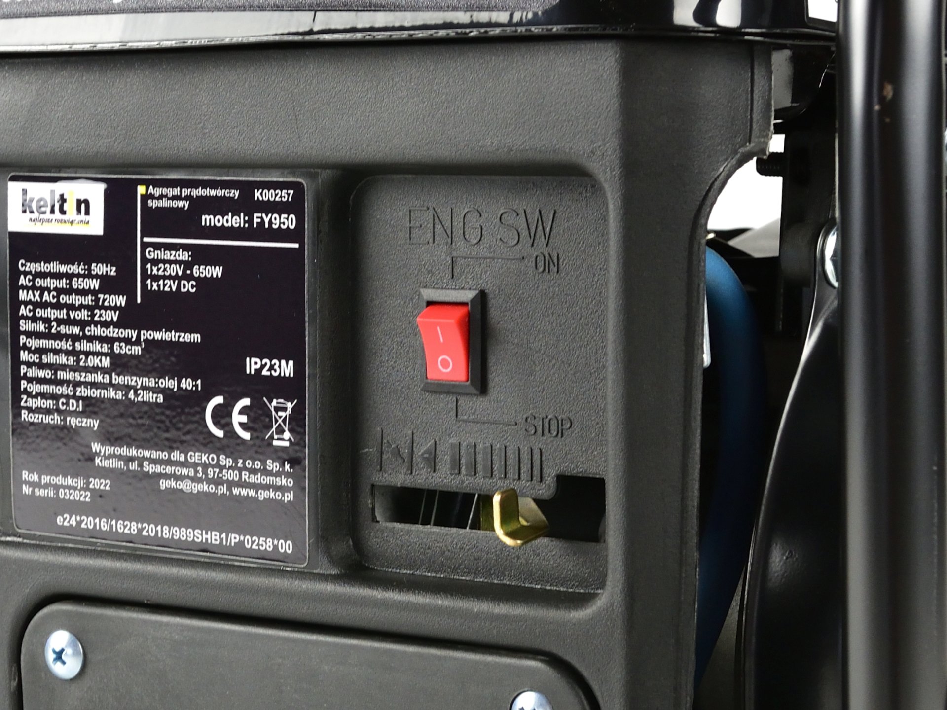 KELTIN K00257 Elektrocentrála generátor proudu 2HP 720W 12V / 230V