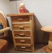 Komoda skříň z amerického ořechu a kafrového dřeva